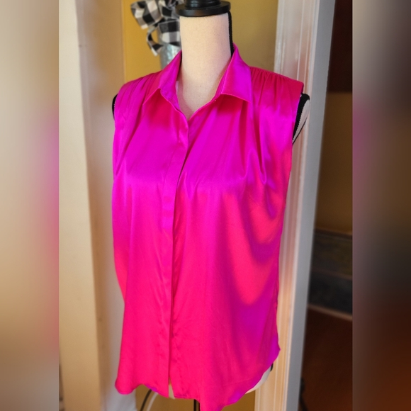 Generation Love Pink Eva Sleeveless Shoulder padded Button Down Sz. Sm NWT - Picture 1 of 13